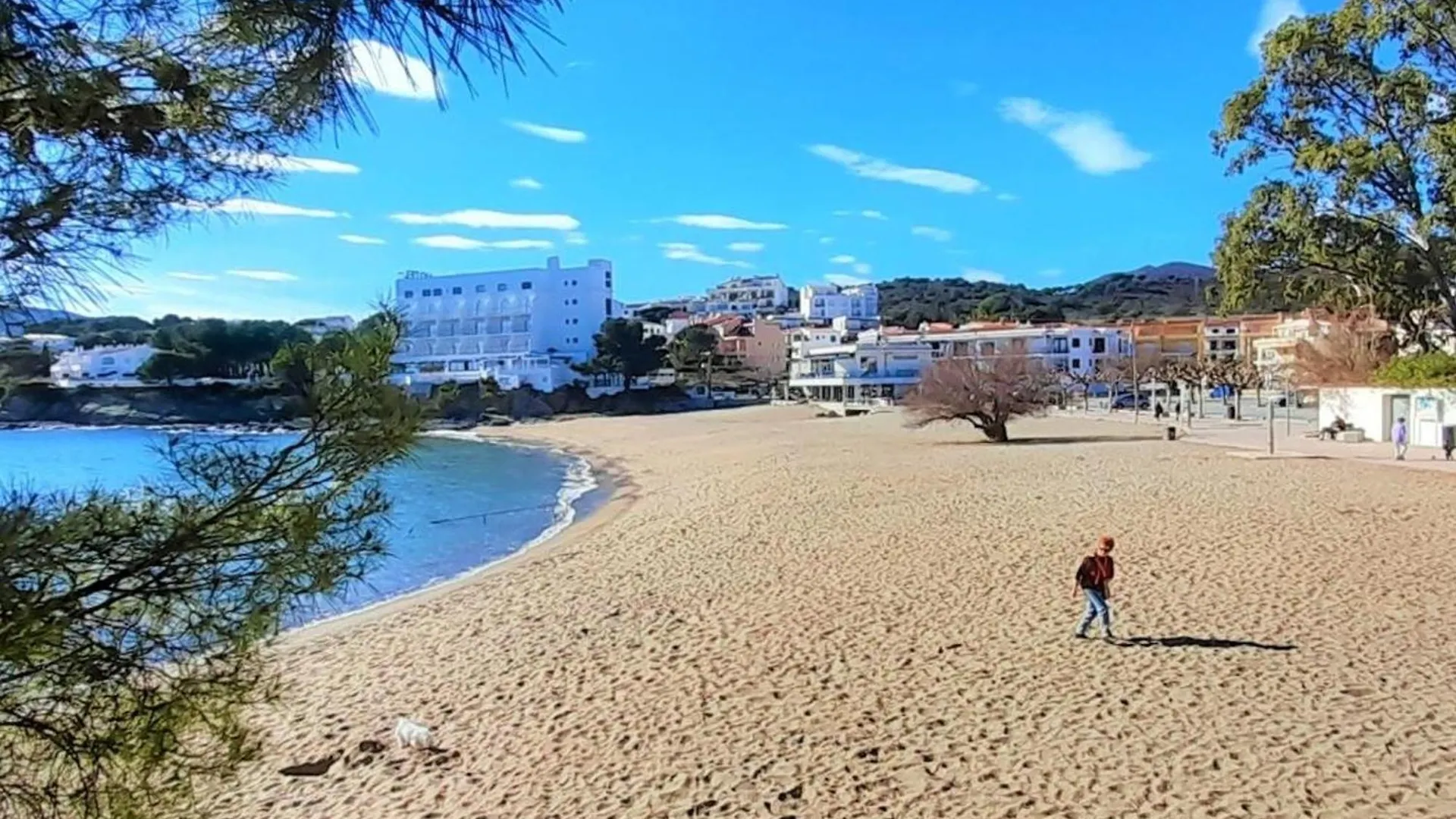 Apartamento En Llanca Con Gran Terraza, Admite Mascotas, Cerca De La Playa - Es-170-7 0*,  إسبانيا